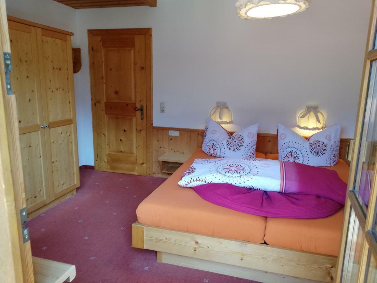 Apart Elisabeth Apartamento Pettneu am Arlberg Exterior foto